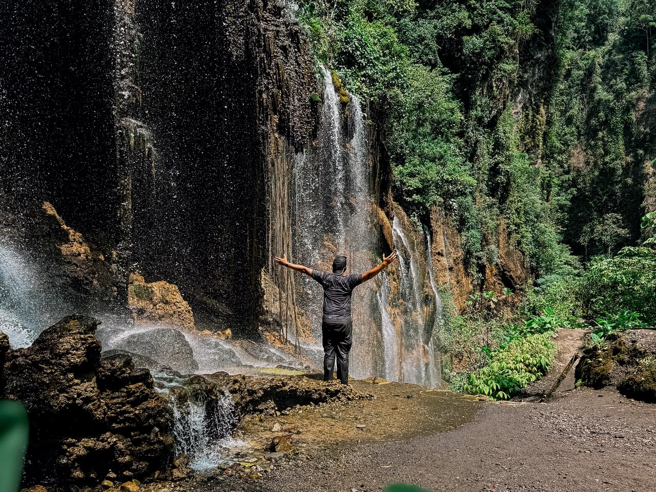 Air Terjun Goa Tetes
